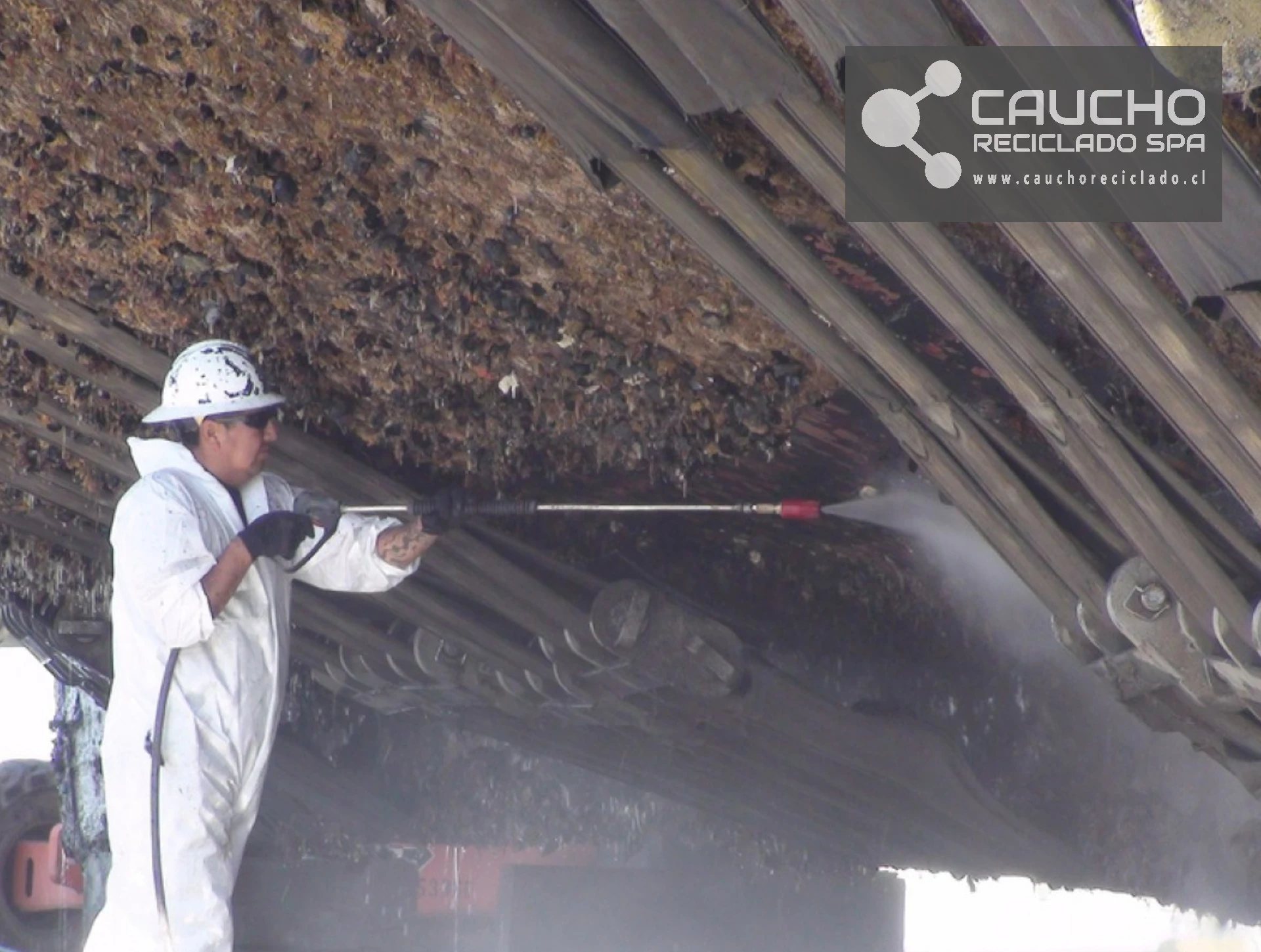 El caucho líquido: revolución anti-fouling ecológica en acuicultura