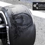 Reventón de neumático en la pista de Azerbaiyán 